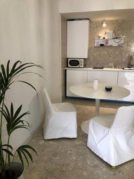 San Bernardino Monolocale Con Balcone Appartement Verona Buitenkant foto
